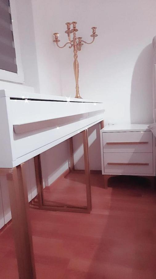 Luxury Apartment Iva II Скоп'є Екстер'єр фото